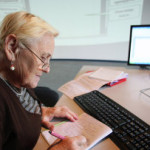 В Волчанске скоро начнут обучение новые группы в школе пожилого возраста