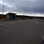 Дорога к месту упокоения заасфальтирована.