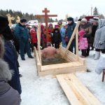 Лед и воду на озере у Волчанска проверили
