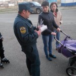 Сотрудники МЧС предупреждают волчанцев об опасности весенних пожаров