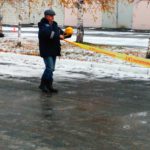 К слову, конкурс водителей "авариек" завершился - ограждение вокруг условной "трассы" убирают